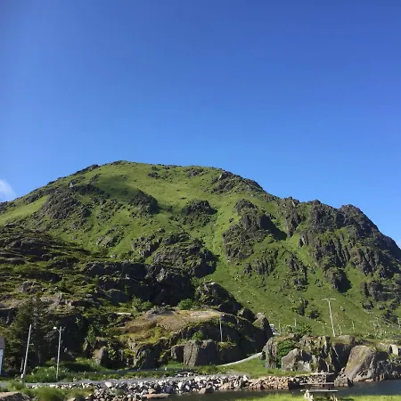 Rorbu 2 Breitinden - Ure Lofoten Apartment *